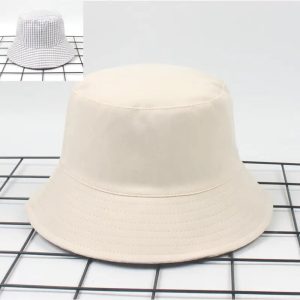 Chapeau bob à carreaux beige